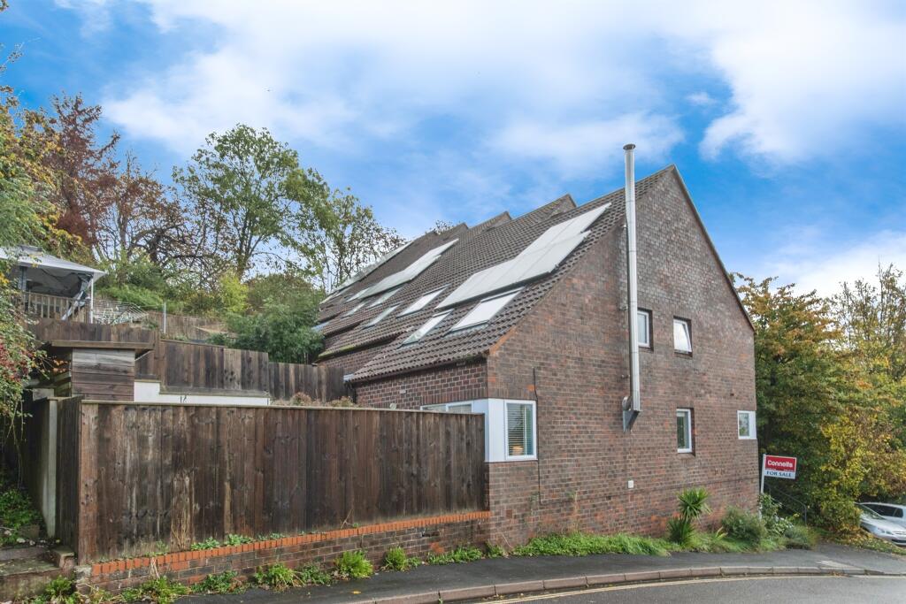 Main image of property: Farm Hill, Exeter