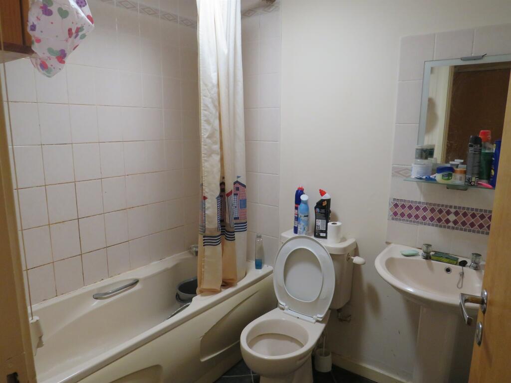 Additional property image - Swan Gardens, Birmingham