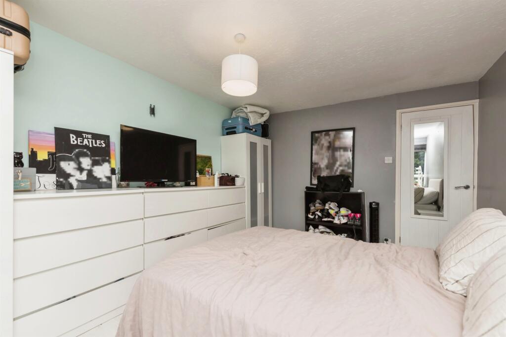 Additional property image - Pages Close, Sutton Coldfield