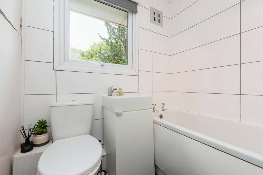 Additional property image - Pages Close, Sutton Coldfield