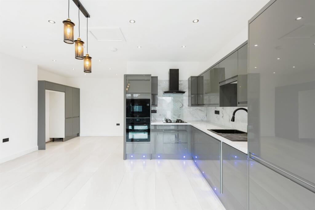 Additional property image - Woodacre Road, Birmingham