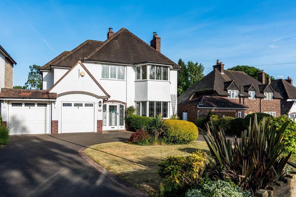 4 bedroom detached house for sale in Little Sutton Lane, Sutton
