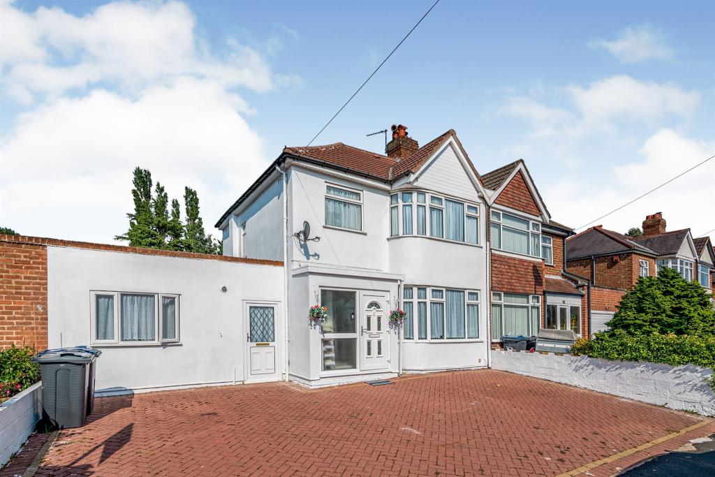 4 bedroom semidetached house for sale in Frederick Road, Sutton