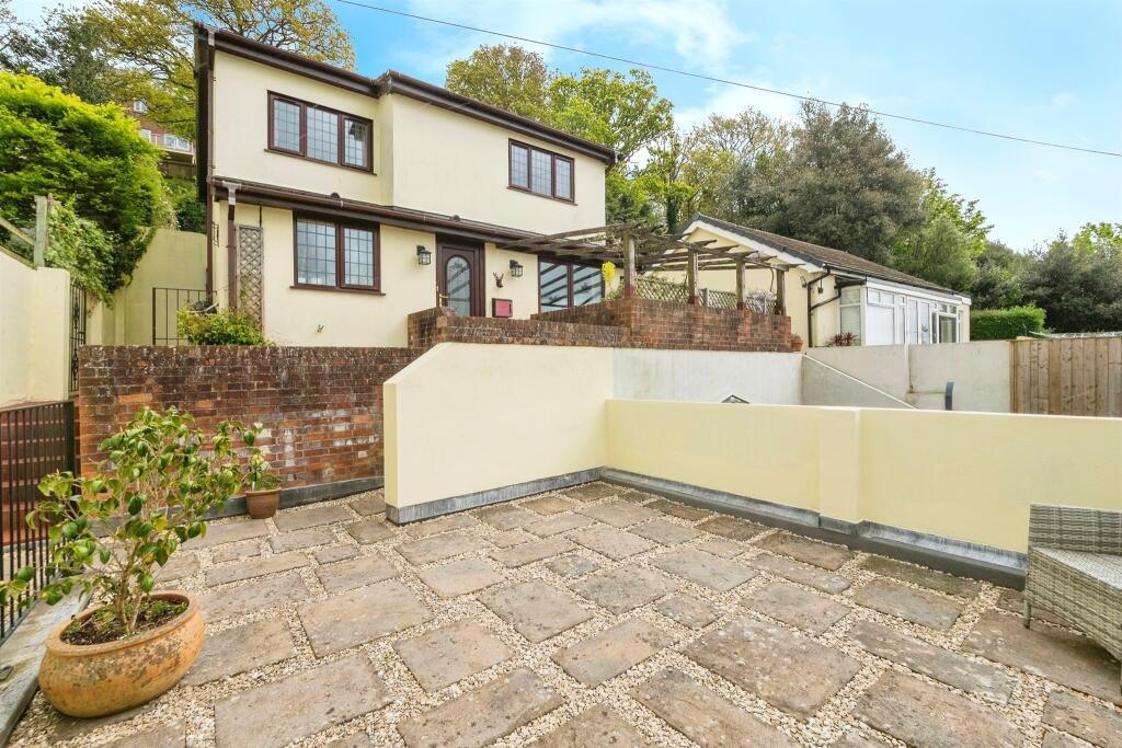 3 bedroom detached house for sale in Harts Close, Teignmouth, TQ14
