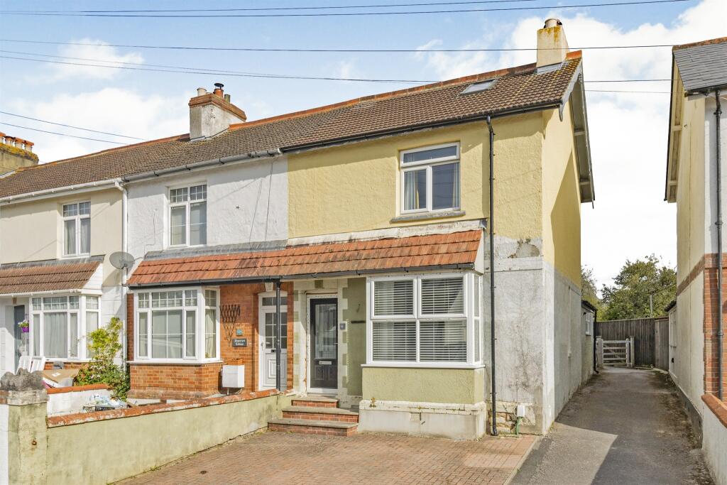 Main image of property: Chudleigh Road, Kingsteignton, Newton Abbot