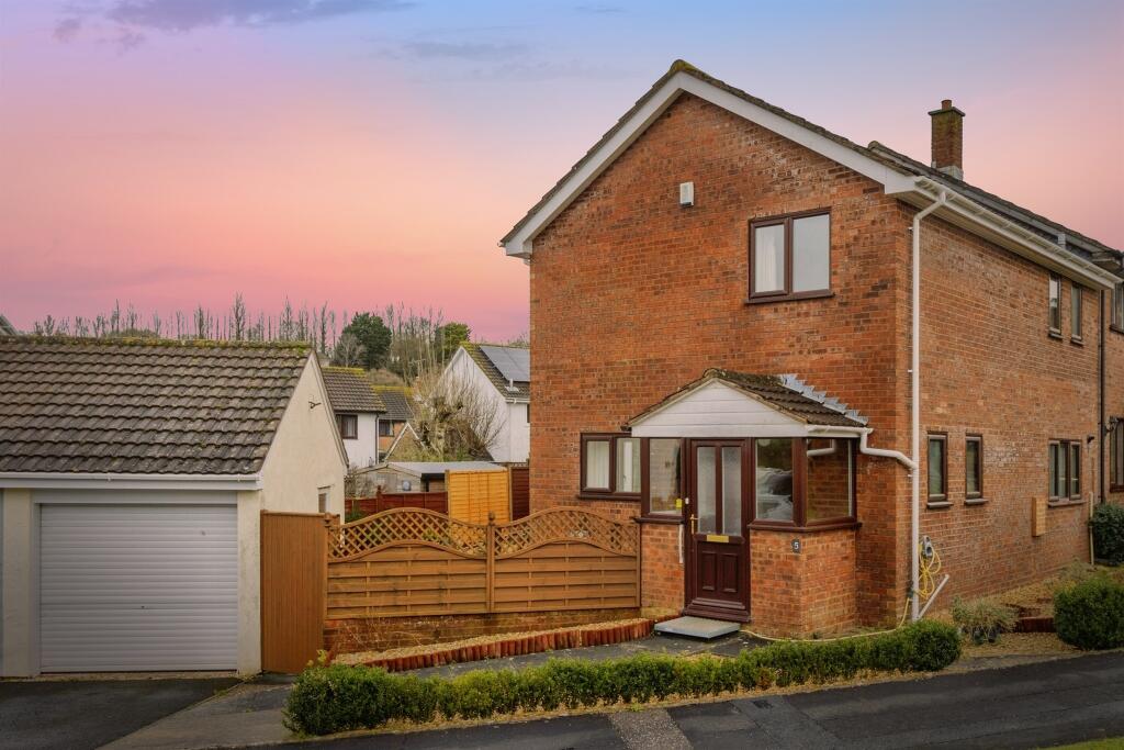 Main image of property: Fulton Close, Ipplepen, Newton Abbot