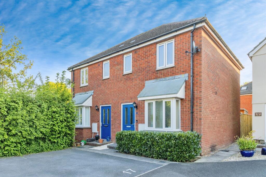 Main image of property: River Close, Kingsteignton, Newton Abbot