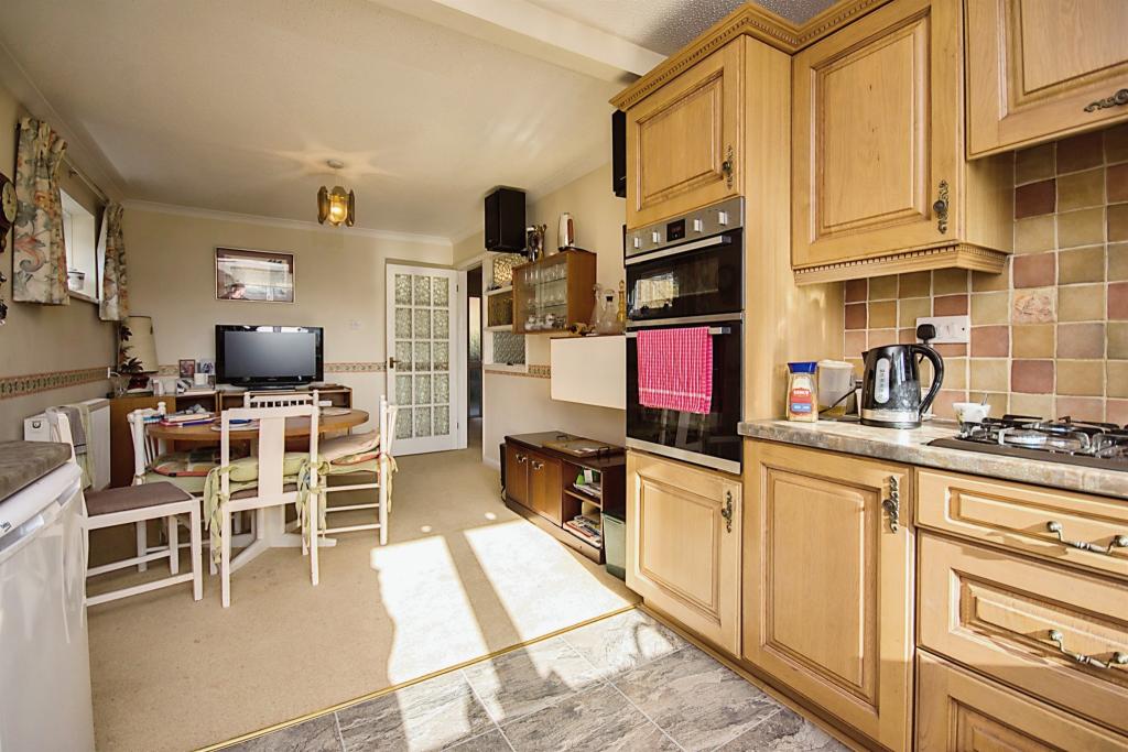 3 bedroom detached bungalow for sale in Coombesend Road, Kingsteignton