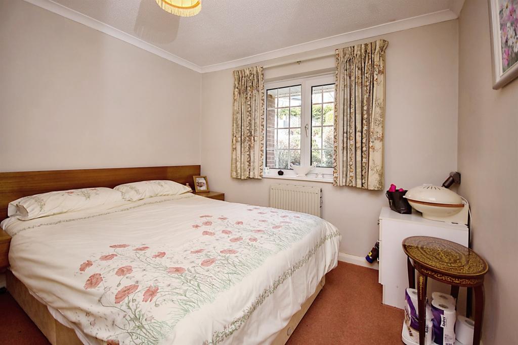 3 bedroom detached bungalow for sale in Coombesend Road, Kingsteignton