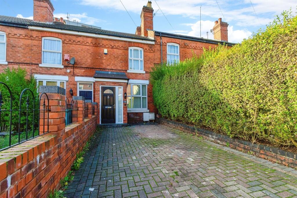 3 bedroom terraced house for sale in Sandwell Street, Walsall, WS1