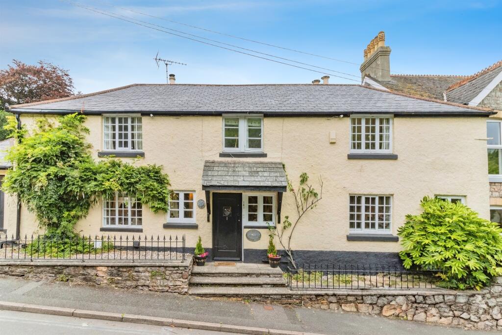 4 bedroom detached house for sale in Milton Street, BRIXHAM, TQ5