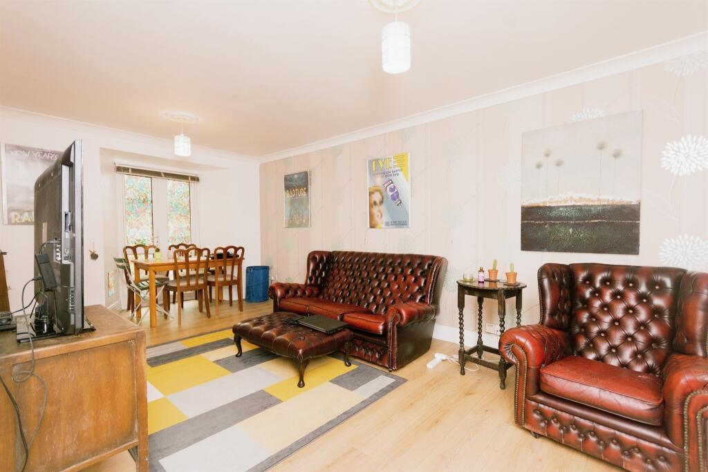 2 bedroom ground floor flat for sale in Abbey Road, Torquay, TQ2