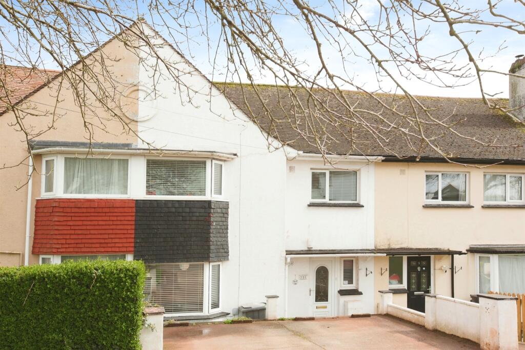 3 bedroom end of terrace house for sale in Halsteads Road, Torquay, TQ2