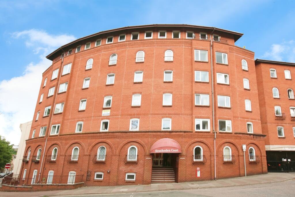 Main image of property: Market Street, Torquay