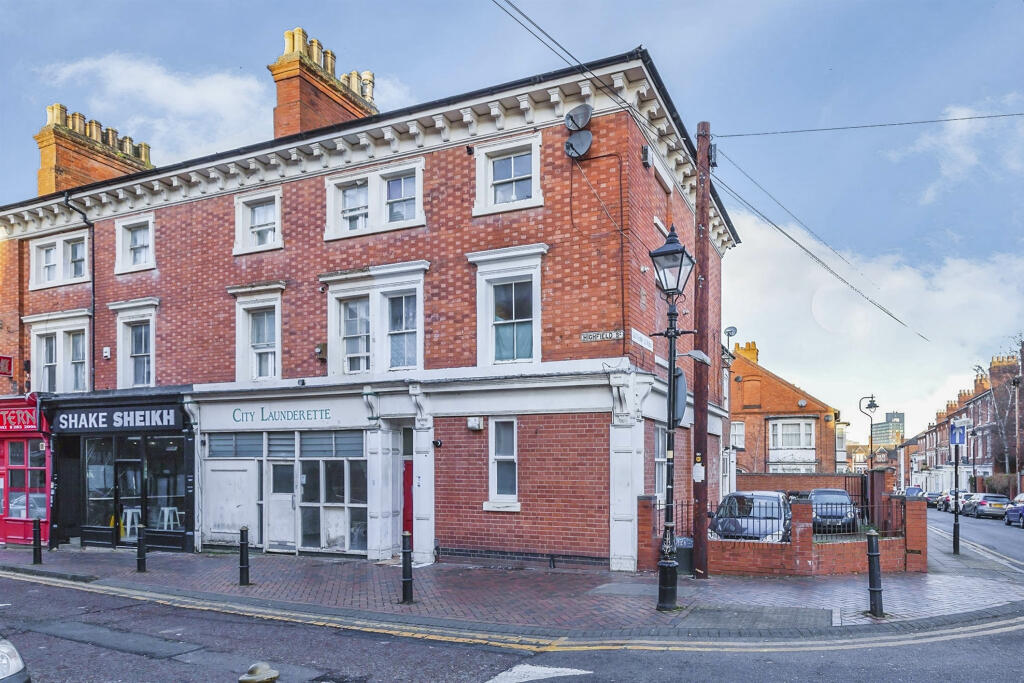 1 bedroom ground floor flat for sale in Highfield Street, Leicester, LE2
