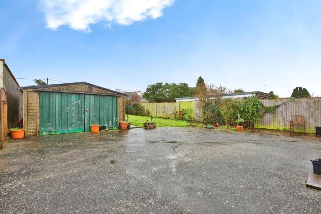 Additional property image - Sandhurst Road, Yeovil