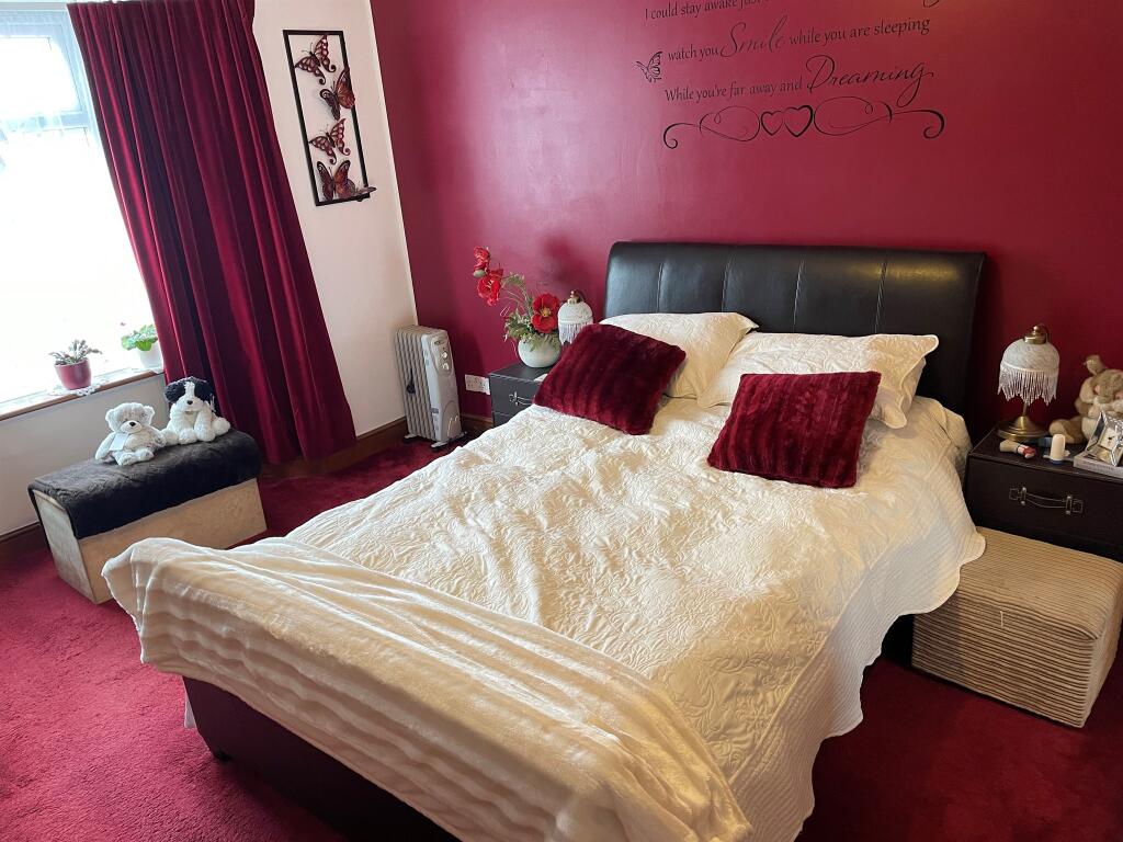 Additional property image - Sandhurst Road, Yeovil