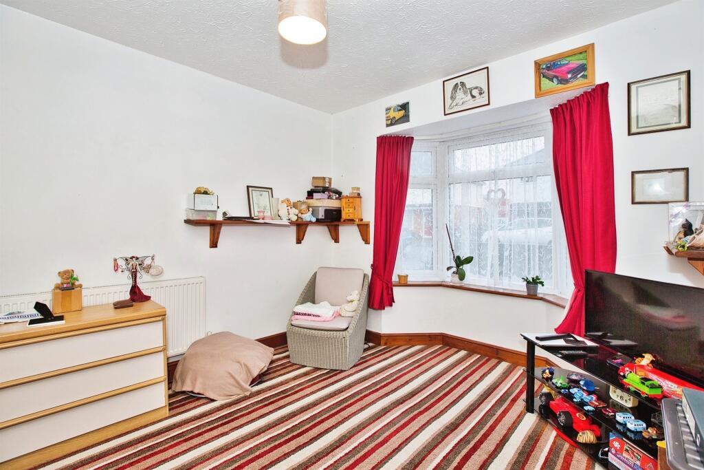 Additional property image - Sandhurst Road, Yeovil