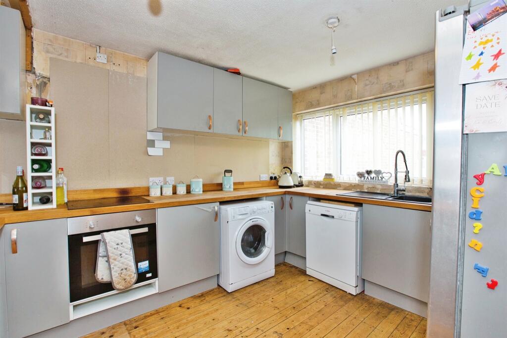Additional property image - Thatcham Park, Yeovil