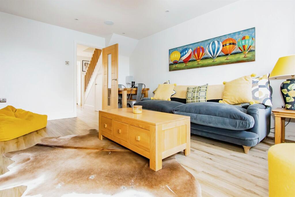 Additional property image - Broadleaze, Yeovil