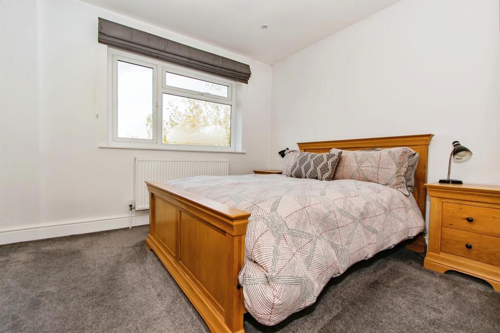 Additional property image - Broadleaze, Yeovil