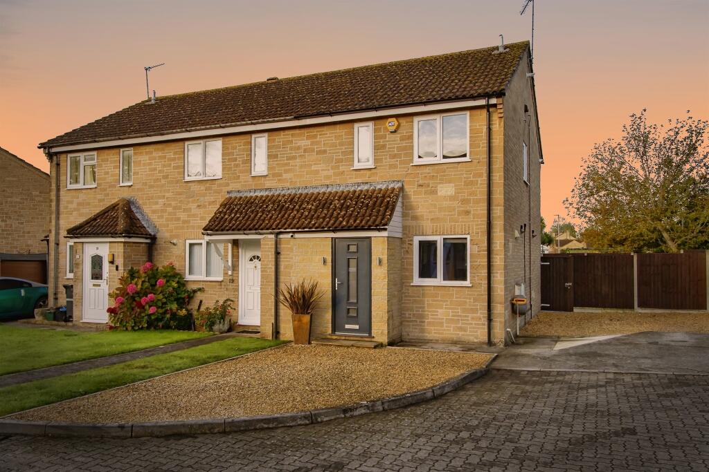 Additional property image - Broadleaze, Yeovil