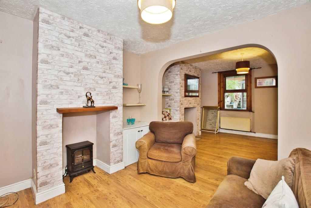 Additional property image - Eastland Road, Yeovil