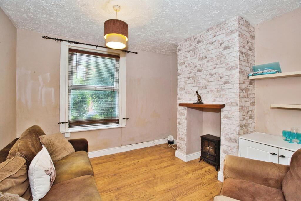 Additional property image - Eastland Road, Yeovil