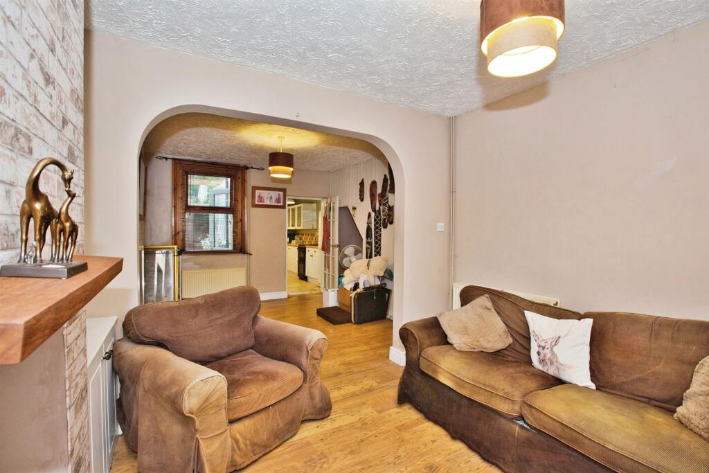 Additional property image - Eastland Road, Yeovil