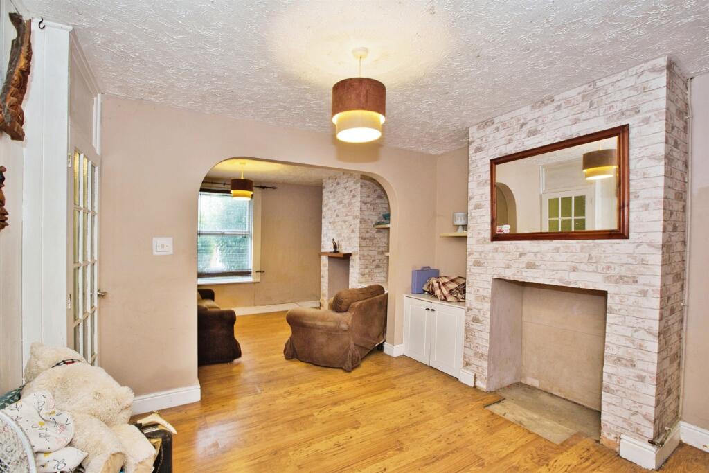 Additional property image - Eastland Road, Yeovil