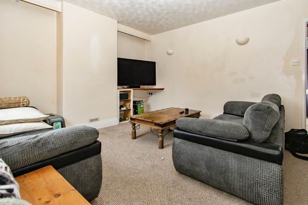 Additional property image - Colmer Road, Yeovil