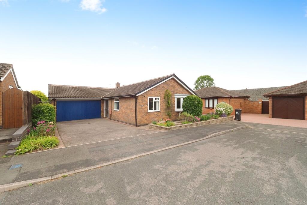 Main image of property: Peakdale, Wigston