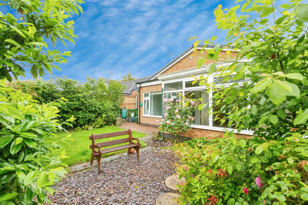 3 bedroom detached bungalow for sale in The Leys, Countesthorpe