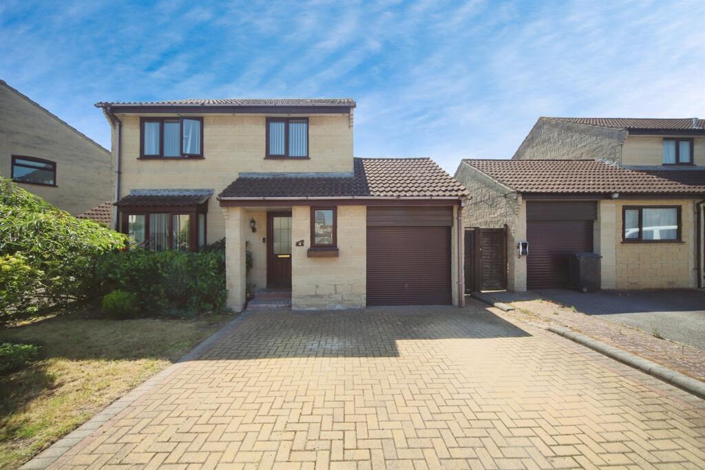 3 bedroom detached house for sale in Tudor Way, Bridgwater, TA6