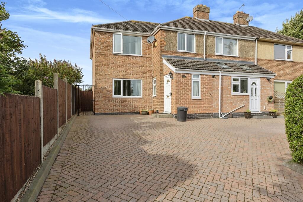 4 bedroom semidetached house for sale in St. Marys Avenue, Barwell