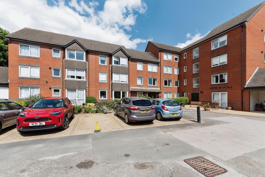 1 bedroom flat for sale in Leicester Road, Market Harborough, LE16