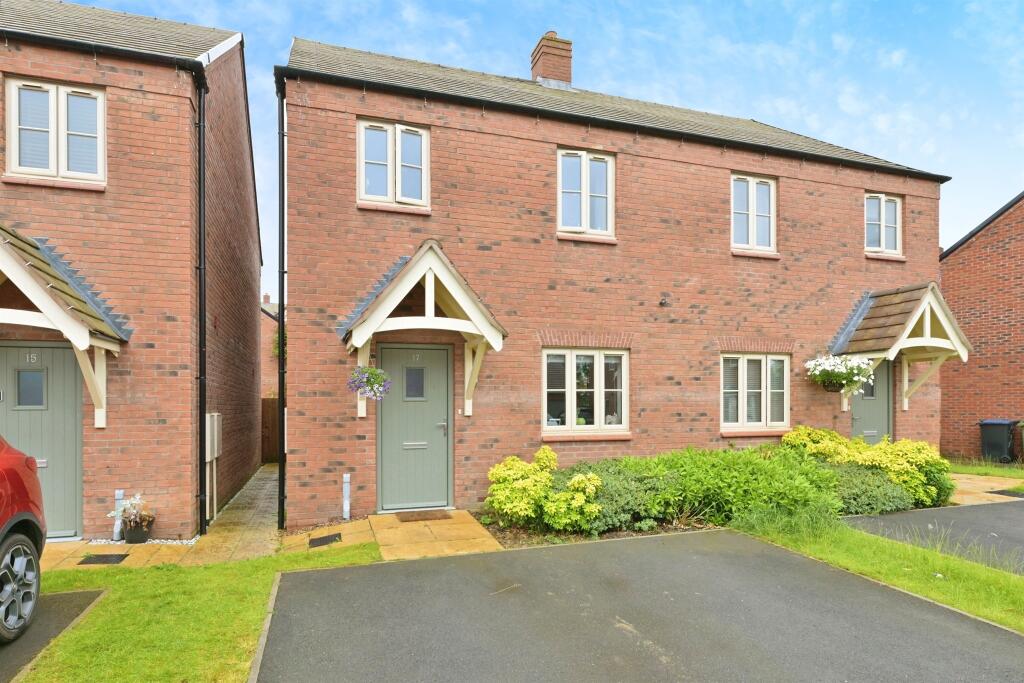 3 bedroom semidetached house for sale in Frank Burditt Drive, Great