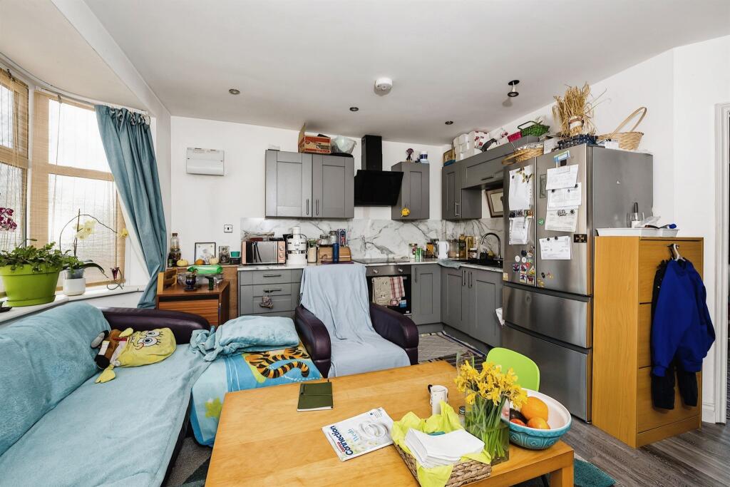 3 bedroom end of terrace house for sale in St. Andrews Road