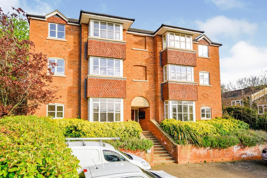 Main image of property: High Street, Kingsthorpe, Northampton