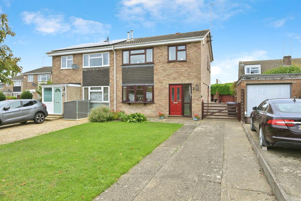 Main image of property: Obelisk Rise, Northampton