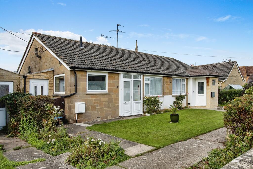 3 bedroom semidetached bungalow for sale in North Street, Milborne