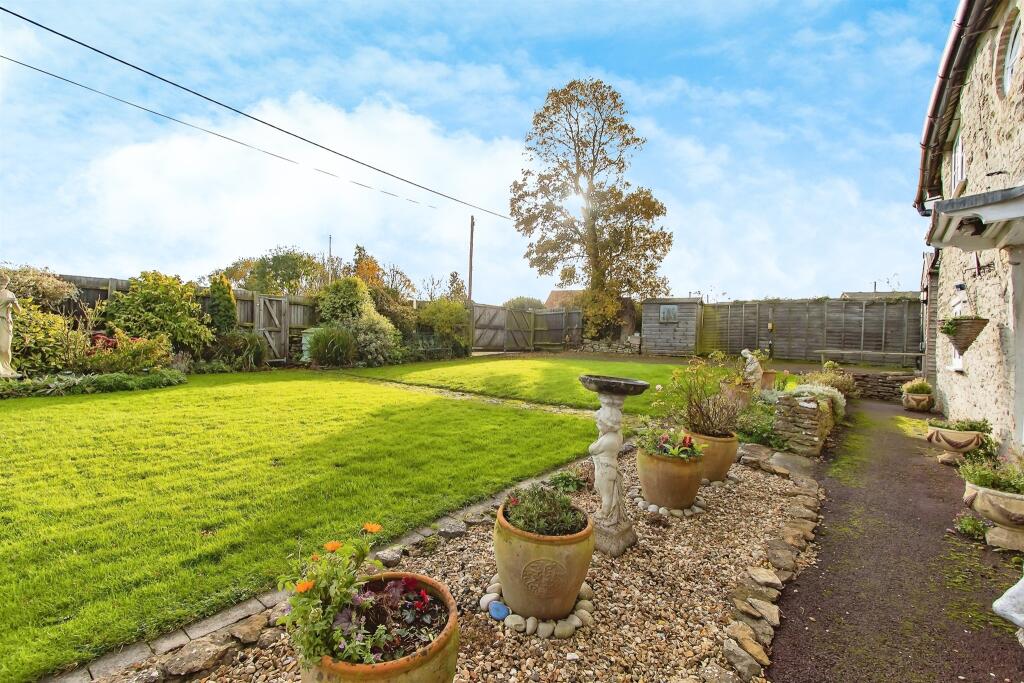Additional property image - Cabbage Lane, Horsington, Templecombe