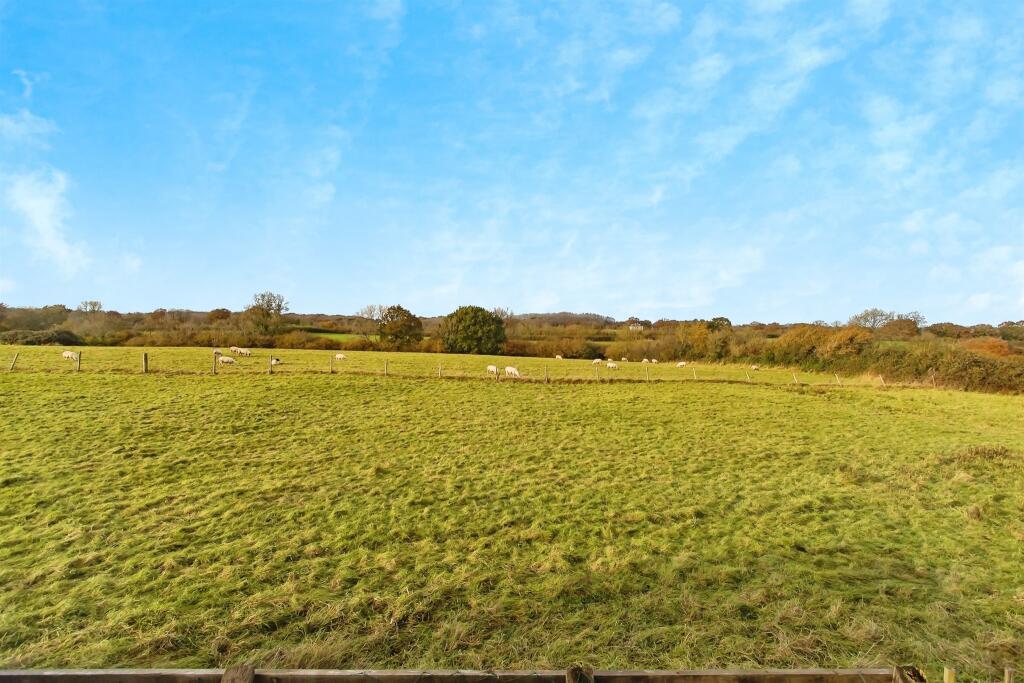 Additional property image - Cabbage Lane, Horsington, Templecombe