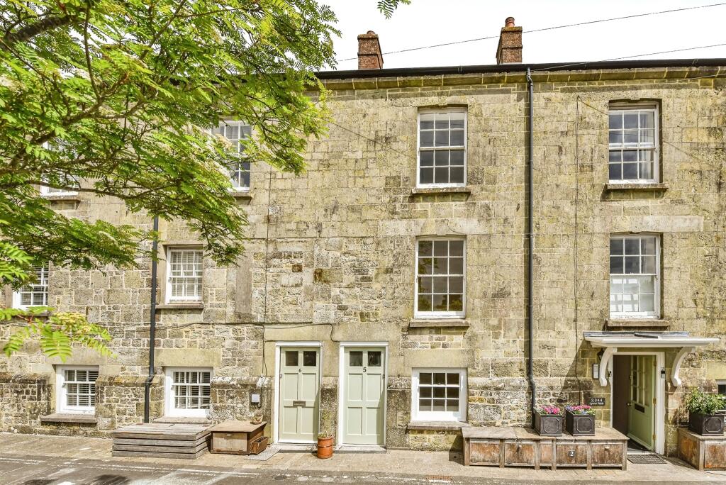 3 bedroom character property