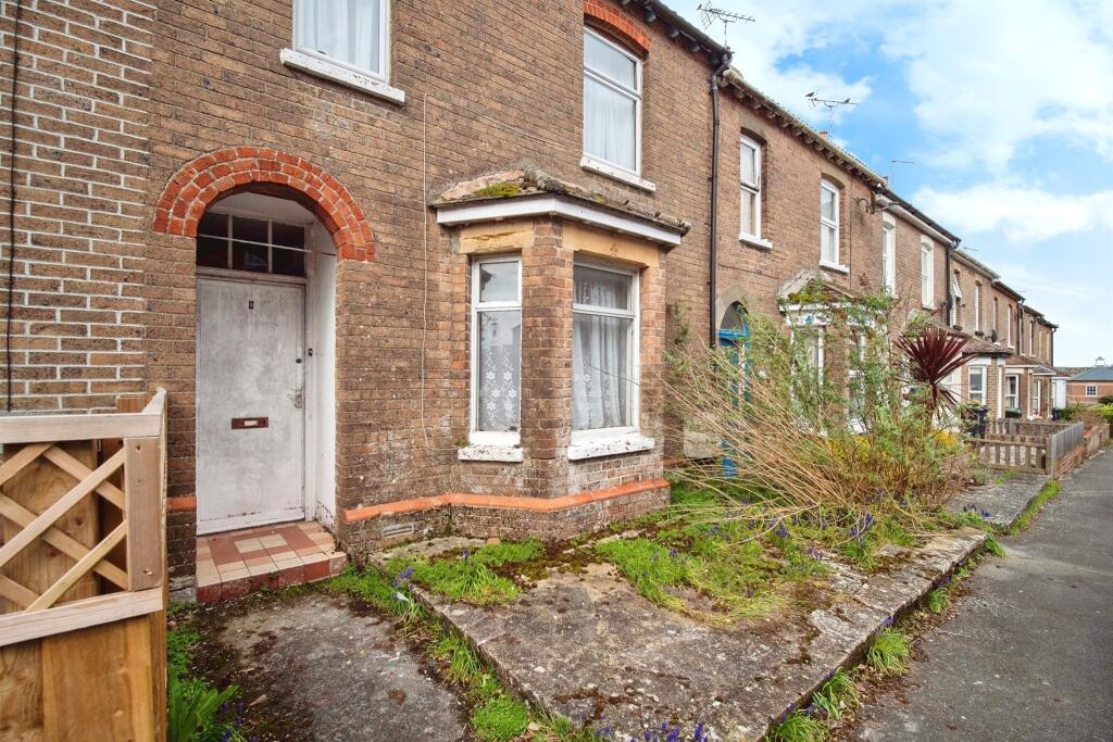 3 bedroom terraced house for sale in Mountain Ash Road, Dorchester, DT1