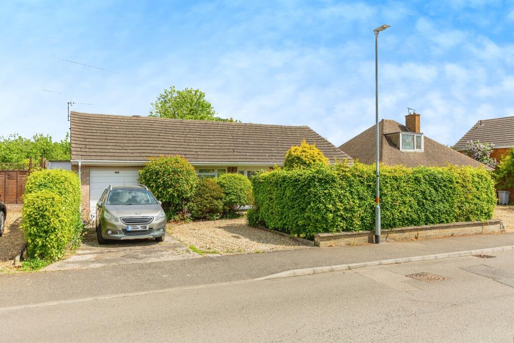 Main image of property: Headlands, Desborough, Kettering
