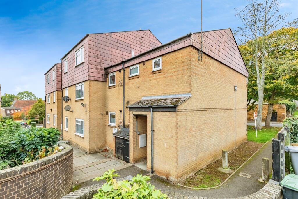 Main image of property: High Street, Desborough, Kettering