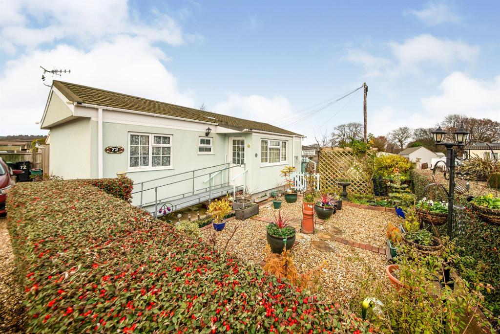 3 bedroom park home for sale in Lady Bailey Park, Winterborne