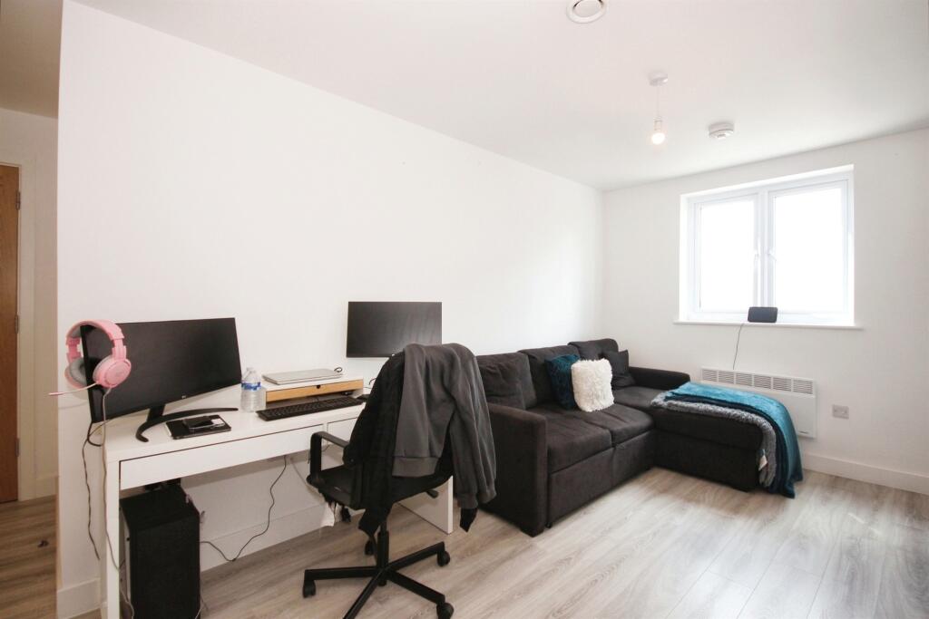 Additional property image - Foleshill Road, Coventry