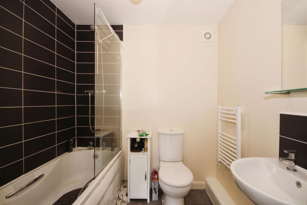 Additional property image - Poppleton Close, City Centre, Coventry